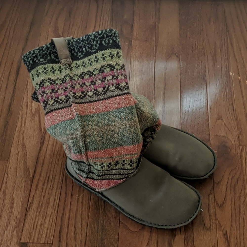 Keen Sweater Boots
